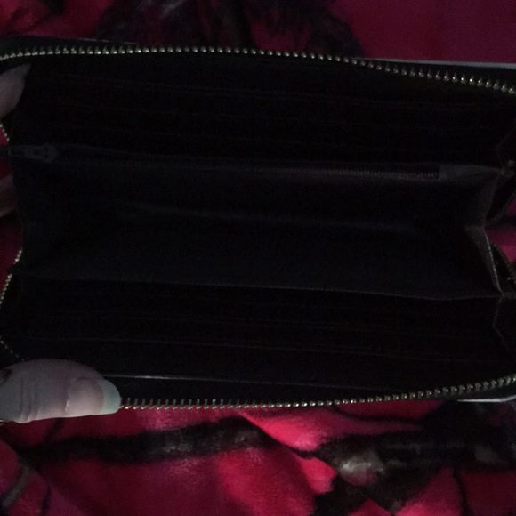 According wallet - Picture 3 of 3